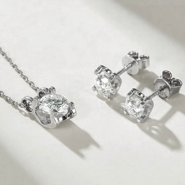 peg-head-necklace-stud-earrings