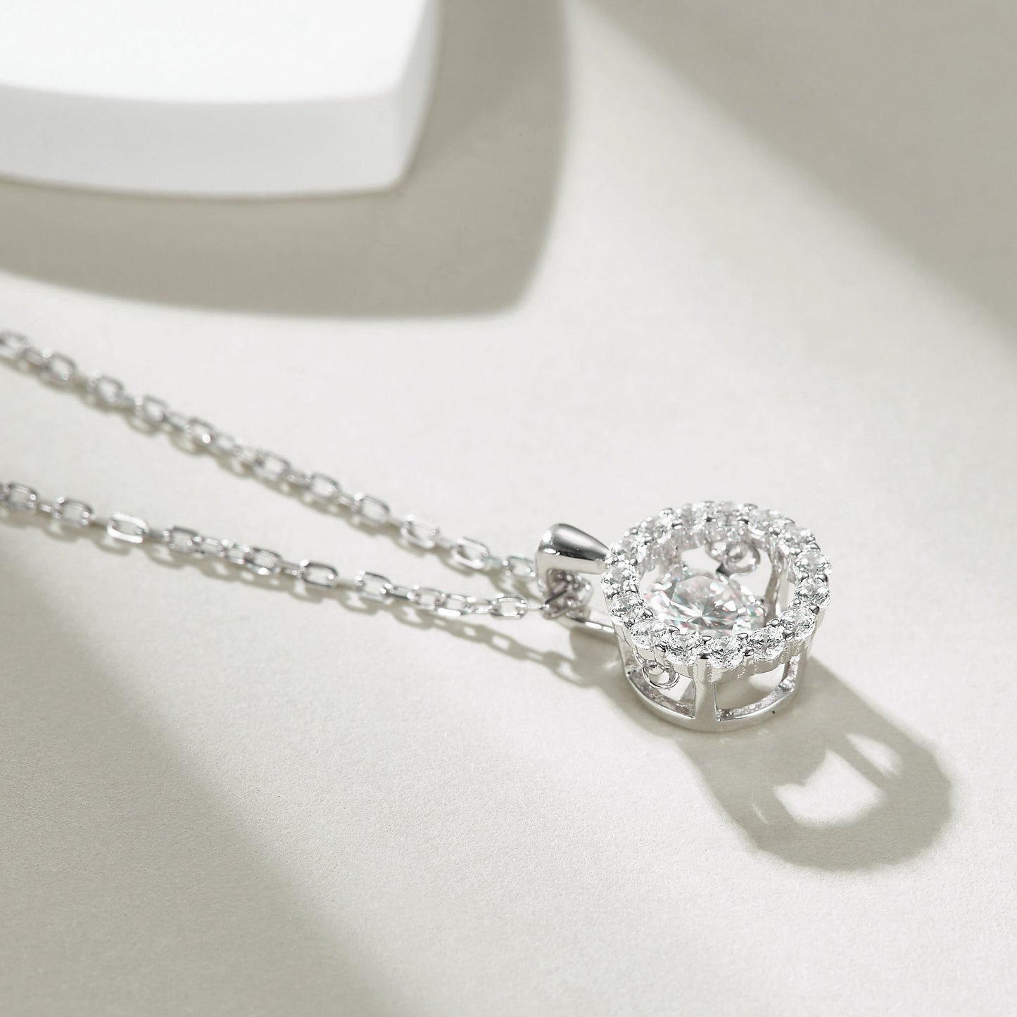 Floral Dancing Stone Necklace